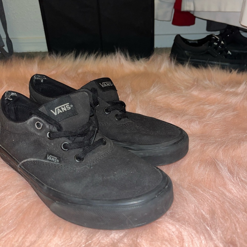Vans - Picture 3 of 6
